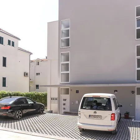 Apartment With Terrace And Free Parking - Beach Nearby Split Exterior foto