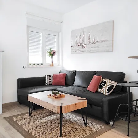 Apartment With Terrace And Free Parking - Beach Nearby Split Exterior foto