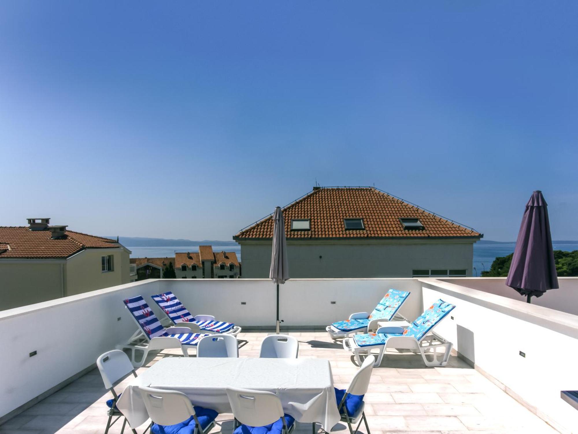 Apartma With Terrace And Free Parking - Nearby Split