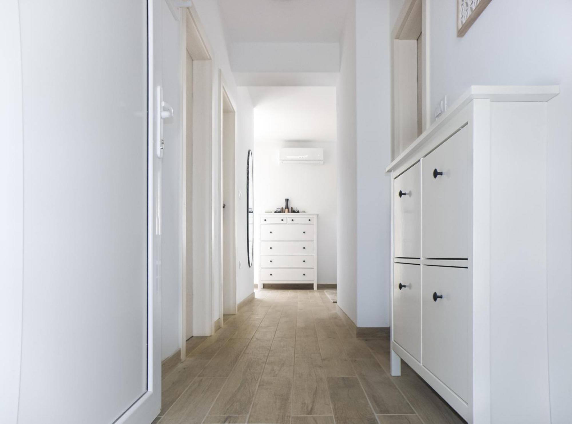 With Terrace And Free Parking - Nearby Apartma Split
