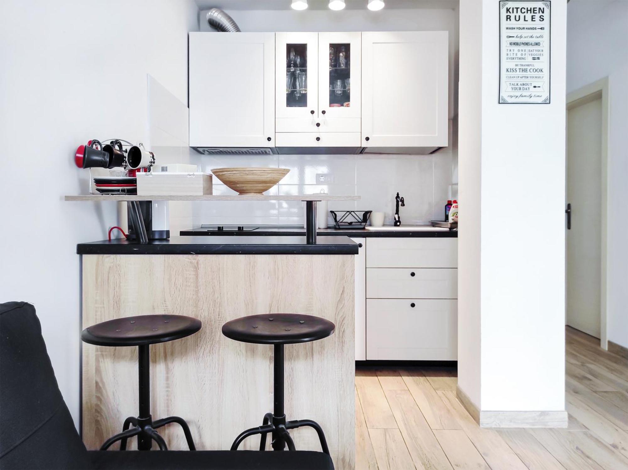 With Terrace And Free Parking - Nearby Apartma *